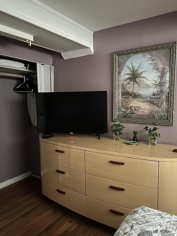 Cozy Spacious Guest Suite Englewood Esterno foto