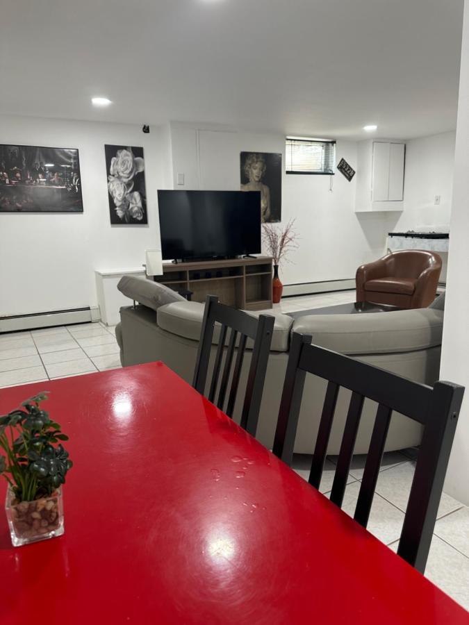 Cozy Spacious Guest Suite Englewood Esterno foto